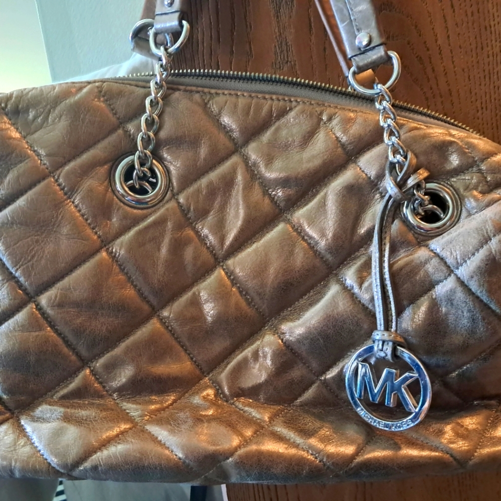 Puffy Michael Kors Purse